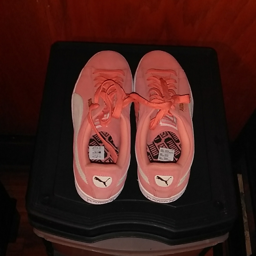 Women puma